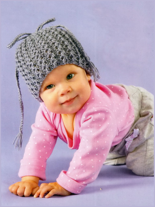 Детская вязаная шапочка с козырьком | Вязание спицами и крючком – Азбука вязания